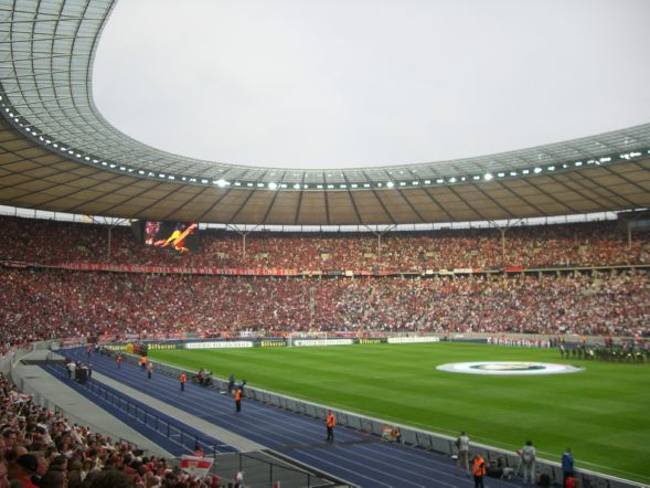 Der VfB Stuttgart unterliegt dem 1. FC N�rnberg mit 2:3 n.V....